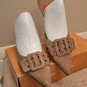 Enzo Angiolini Taupe Pointed Buckle Mules